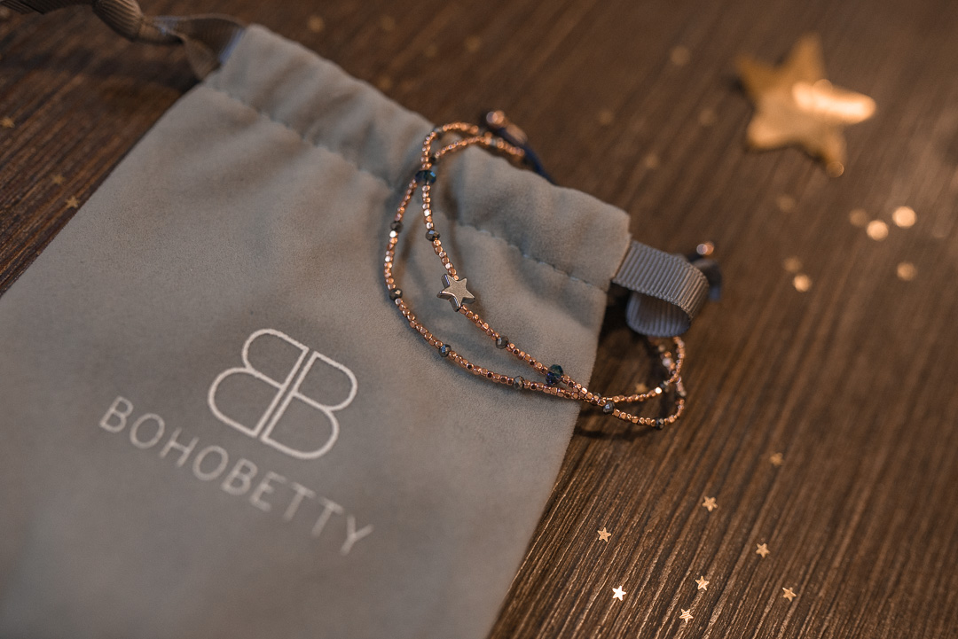 Boho Betty - Velvet pouch with rose gold bracelet 